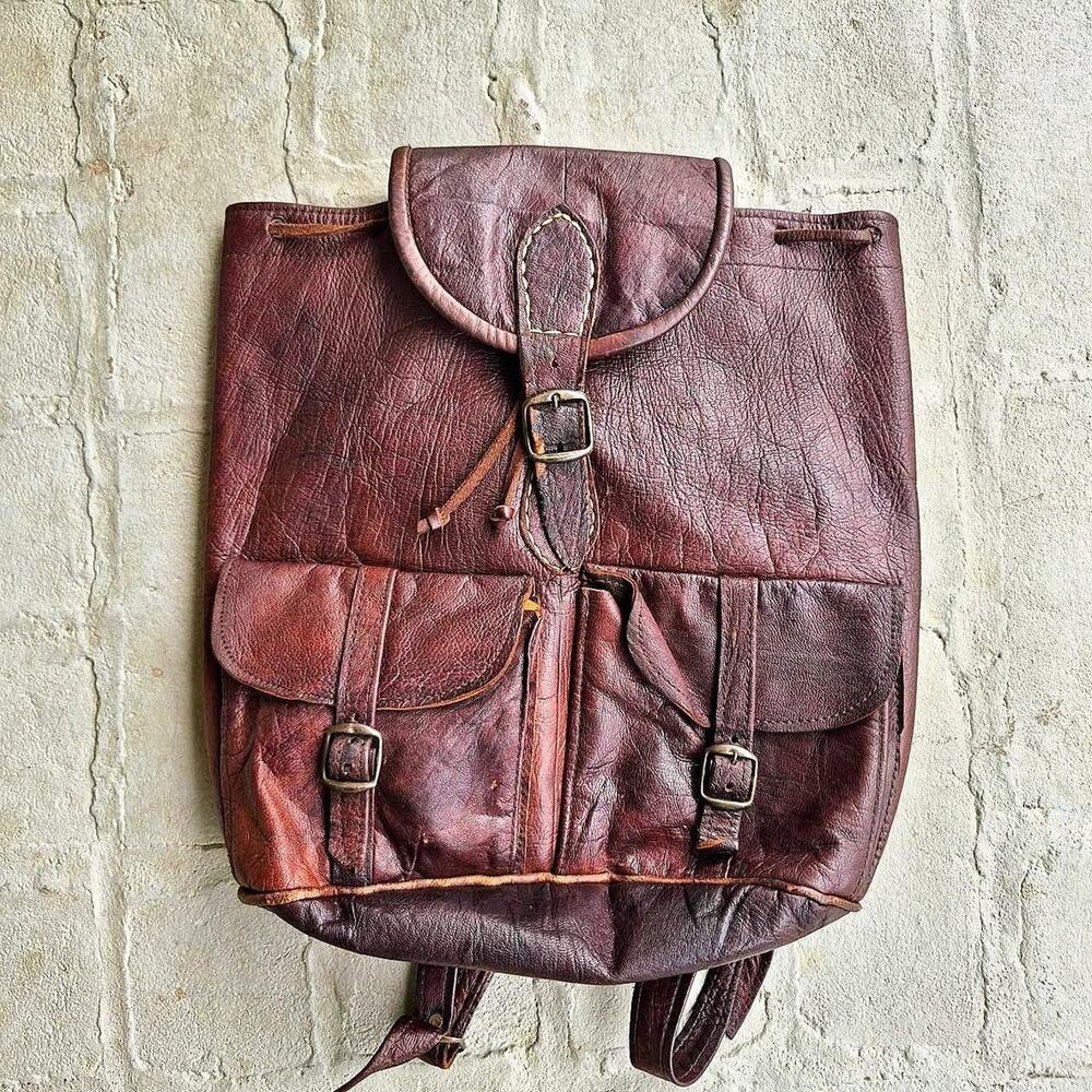 Gorgeous authentic vintage unbranded leather mini backpack